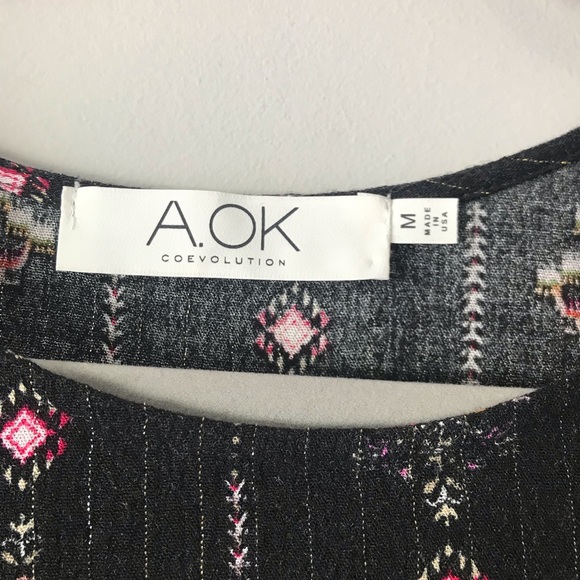 A.OK Coevolution Boutique Top - Picture 5 of 5